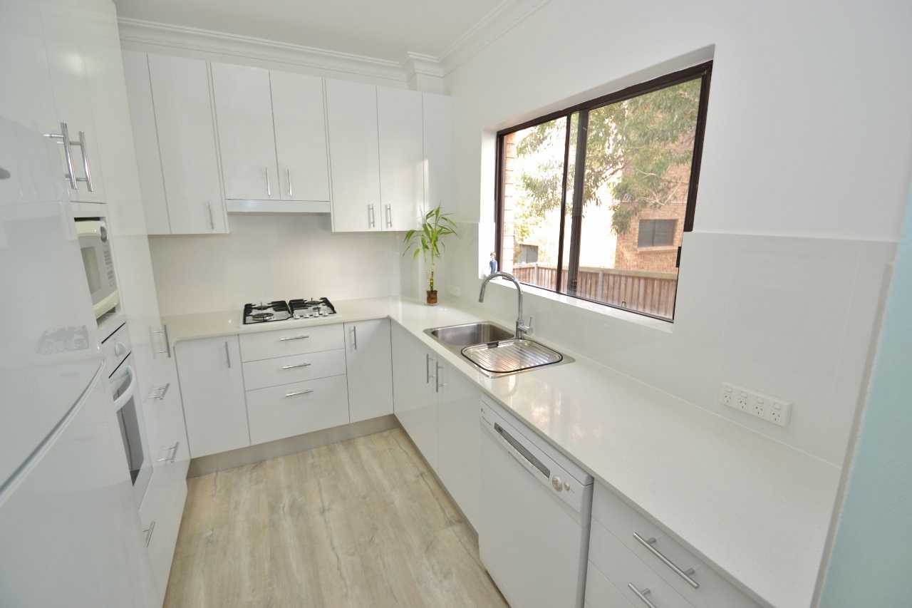 Grey Green And White Kitchens Grey Green And White Kitchens