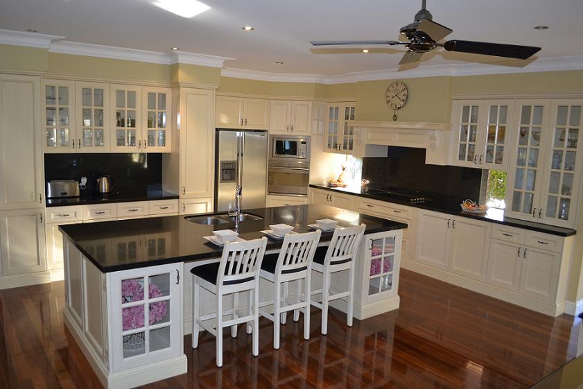 Traditional French Provincial Kitchens Cdk